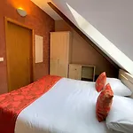 Hotel Des Comtes 3*