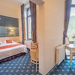 Des Comtes Hotel 3*