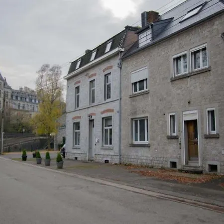 Отель Des Comtes Дюрбюи