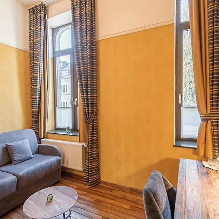 Отель Des Comtes 3*