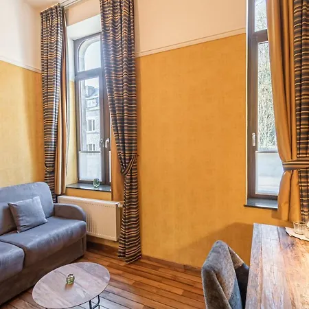 מלון Des Comtes 3*