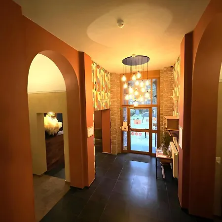 מלון Des Comtes 3*