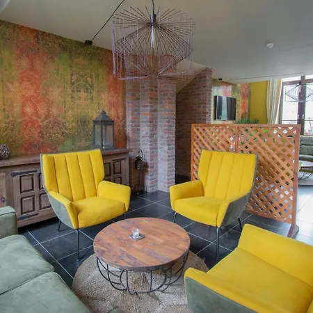 מלון Des Comtes 3*